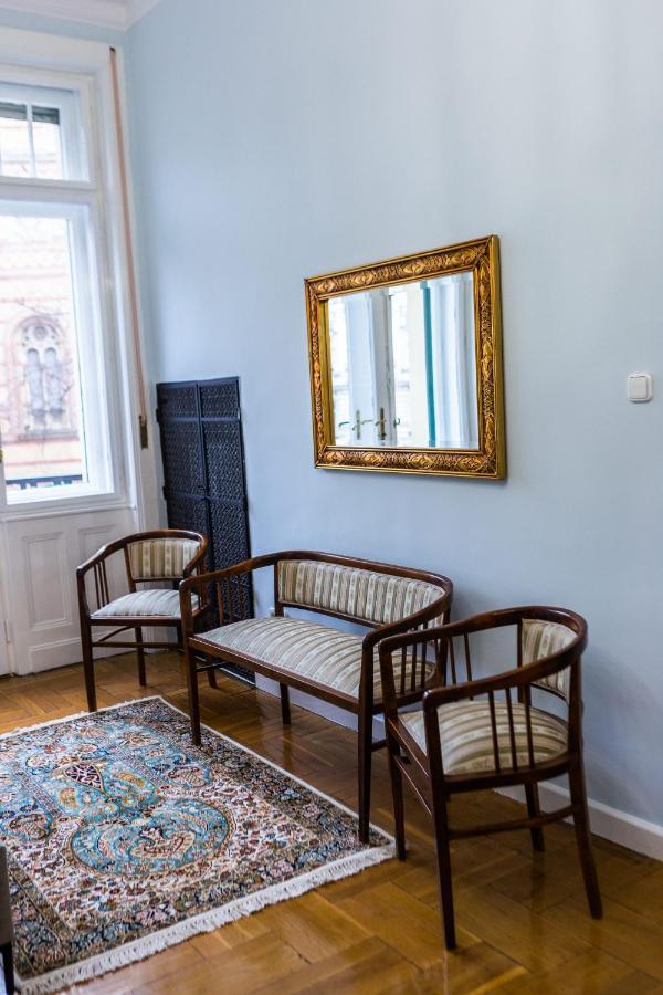 Luxury Downtown 3 Bedroom Apartment By Synagoge With Beautiful View Будапешт Экстерьер фото