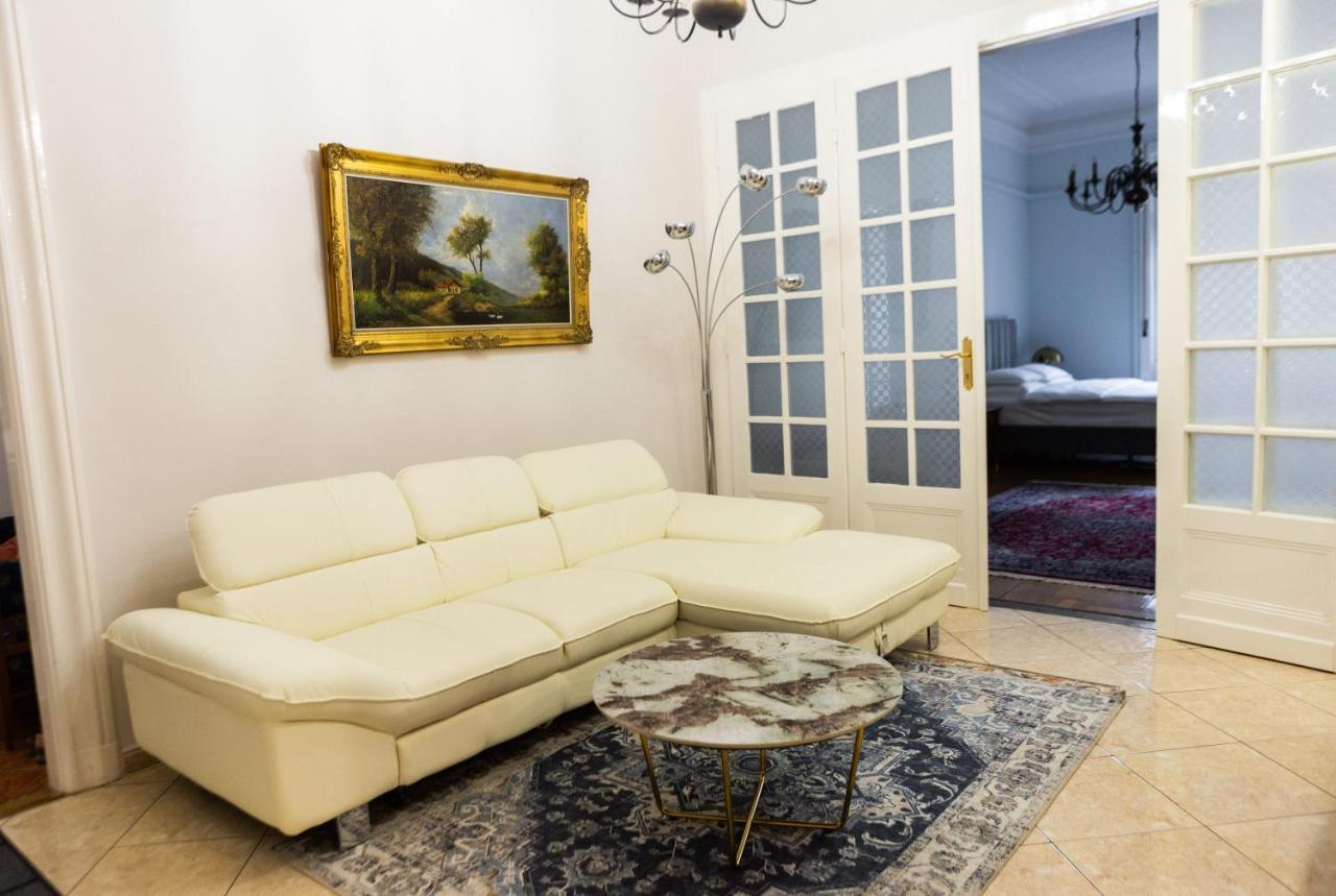 Luxury Downtown 3 Bedroom Apartment By Synagoge With Beautiful View Будапешт Экстерьер фото