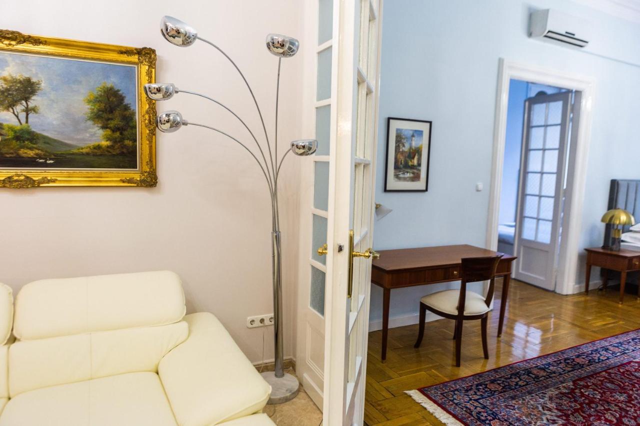 Luxury Downtown 3 Bedroom Apartment By Synagoge With Beautiful View Будапешт Экстерьер фото