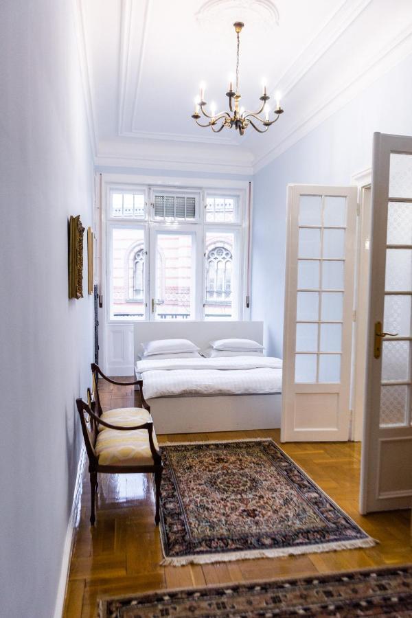 Luxury Downtown 3 Bedroom Apartment By Synagoge With Beautiful View Будапешт Экстерьер фото